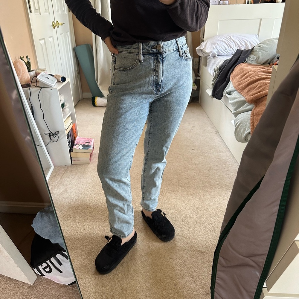 Classic Light Blue Women's Jeans